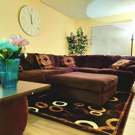 ~Como'S Finest ~A Home Away From Home ~Sleeps 10 ~